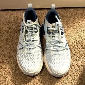 Under armor no Bull shoes size 9.